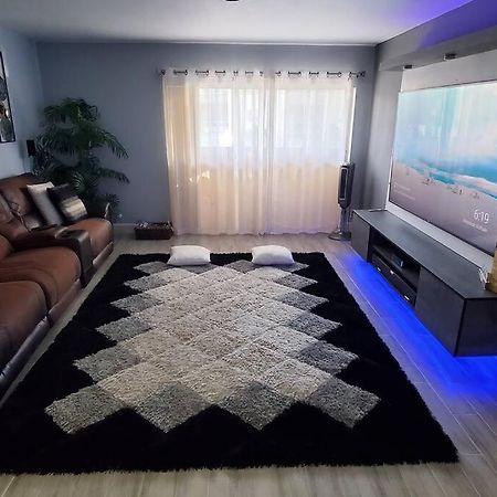 Fully Furnished, Beautiful, Spacious Two Bedroom Condo Lauderhill Dış mekan fotoğraf