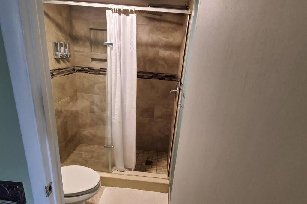 Fully Furnished, Beautiful, Spacious Two Bedroom Condo Lauderhill Dış mekan fotoğraf