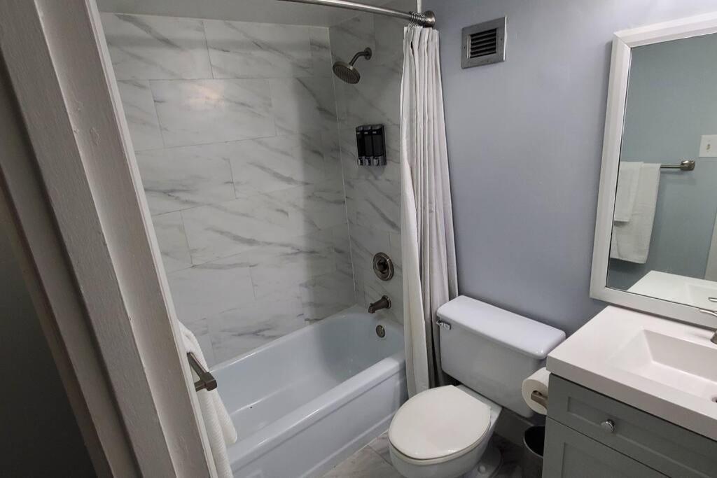 Fully Furnished, Beautiful, Spacious Two Bedroom Condo Lauderhill Dış mekan fotoğraf